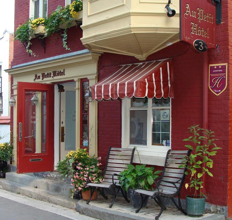 Au Petit Hotel Квебек Экстерьер фото